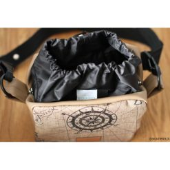 Mini Box Journey Brown Mini torba fotograficzna. Brązowe torby podróżne marki Pakamera, bez wzorów. Za 179,00 zł.