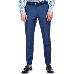 Spodnie LEONARDO slim GDNS900093. Niebieskie spodnie męskie Giacomo Conti, na lato, m, bez wzorów, z bawełny. Za 399,00 zł.