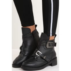 Czarno-Srebrne Botki Be on Top. Szare botki damskie Born2be, w paski, bez kołnierzyka. Za 49,99 zł.