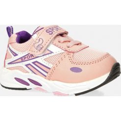 Różowe buty sportowe na rzep casu 20p15/m. Różowe buty dziewczęce sportowe Casu, bez wzorów, bez zapięcia. Za 39,99 zł.