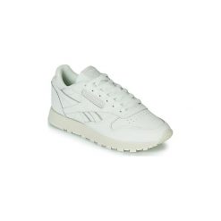 Buty Reebok Classic CL LTHR. Białe trampki i tenisówki damskie Reebok Classic, bez wzorów, bez zapięcia. Za 449,00 zł.