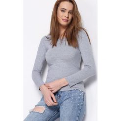 Szara Bluzka In Journey. Szare bluzki damskie Born2be, xl, bez wzorów, z okrągłym kołnierzem, z długim rękawem. Za 19,99 zł.