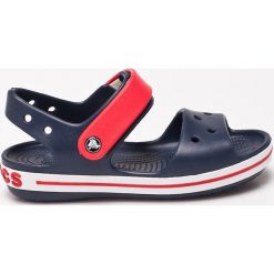 Crocs - Sandały dziecięce. Niebieskie sandały chłopięce Crocs, z materiału, z okrągłym noskiem, bez zapięcia. W wyprzedaży za 109,90 zł.