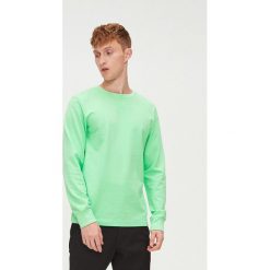 Koszulka basic gładka z długim rękawem - Turkusowy. Niebieskie koszulki męskie Cropp, s, bez wzorów, bez kołnierzyka, z długim rękawem, długie. Za 49,99 zł.