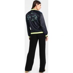 Kurtki damskie: Armani Exchange Kurtka Bomber navy