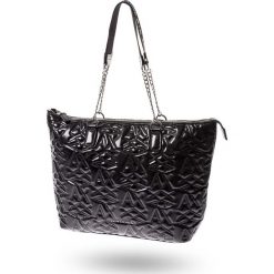TOREBKA Armani Exchange. Czarne torebki worki damskie Armani Exchange, bez wzorów, z tkaniny, pikowane, bez dodatków. Za 620,10 zł.
