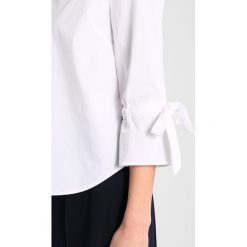 GANT BOW BLOUSE Bluzka white. Białe bluzki damskie GANT, z bawełny. Za 419,00 zł.