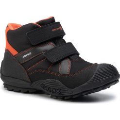 Śniegowce GEOX - J Atreus B.B Wpf A J947GA 0CEFU C0038 S Black/Orange. Czarne śniegowce chłopięce Geox, bez zapięcia. W wyprzedaży za 189,00 zł.