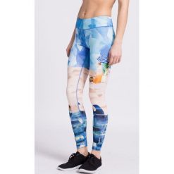 Reebok - Legginsy. Szare legginsy skórzane Reebok, l. W wyprzedaży za 159,90 zł.