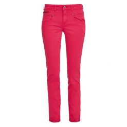 S.Oliver Jeansy Damskie 34/32 Burgund. Czerwone jeansy damskie marki S.Oliver, s. W wyprzedaży za 163,00 zł.