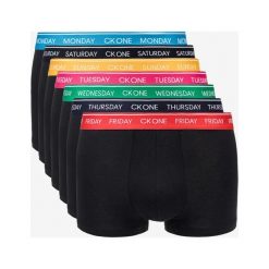 Calvin Klein One 7-pack Bokserki Czarny. Czarne bokserki męskie Calvin Klein, bez wzorów, z elastanu. Za 364,95 zł.