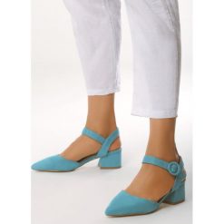 Niebieskie Sandały Nonfeeling. Niebieskie sandały damskie Born2be, w paski, eleganckie, z okrągłym noskiem, na niskim obcasie, na obcasie, z paskami. Za 59,99 zł.