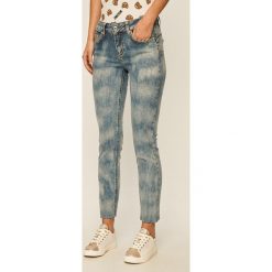 Liu Jo - Jeansy D4496. Niebieskie jeansy damskie Liu Jo. Za 589,90 zł.