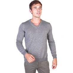 Trussardi TRU7749233. Swetry męskie Trussardi, xl, bez wzorów, bez kołnierzyka, bez kaptura. Za 103,00 zł.