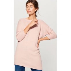 Sweter z asymetrycznym dołem - Różowy. Różowe bez kategorii Mohito, s, z asymetrycznym kołnierzem. Za 119,99 zł.