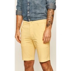 Levi's - Szorty. Żółte spodenki i szorty męskie Levi's®, s, bez wzorów, z elastanu, casualowe. Za 219,90 zł.