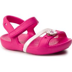 Sandały CROCS - Lina Charm Sandal K 205530 Candy Pink. Różowe sandały dziewczęce Crocs, z tworzywa sztucznego, bez zapięcia. W wyprzedaży za 119,00 zł.