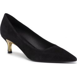 Szpilki FURLA - Eva 1037319 S YC16 C10 Ribes g. Czarne półbuty damskie Furla, bez wzorów, z zamszu, bez obcasa, na obcasie, bez zapięcia. Za 999,00 zł.
