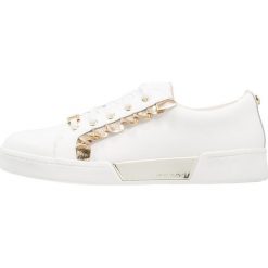 Michael Kors ZIA GUARD RAIL Tenisówki i Trampki white/gold. Białe buty dziewczęce sportowe marki Michael Kors, ze skóry. W wyprzedaży za 383,20 zł.