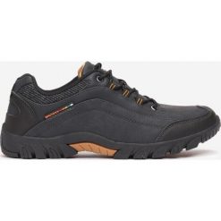 Granatowe Buty Trekkingowe Carilira. Niebieskie buty sportowe męskie Born2be, bez zapięcia. Za 119,99 zł.