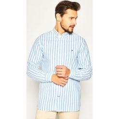 Koszula TOMMY HILFIGER Stripe MW0MW12765. Koszule męskie TOMMY HILFIGER, xxl, bez wzorów, z bawełny, casualowe, bez kołnierzyka, bez rękawów. W wyprzedaży za 269,00 zł.