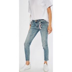 Answear - Jeansy Wiya for Answear. Niebieskie jeansy damskie ANSWEAR. Za 189,90 zł.