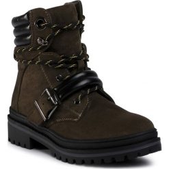 Trapery JENNY FAIRY - WS2886-03 Khaki. Zielone trapery damskie Jenny Fairy, ze skóry ekologicznej, klasyczne, bez obcasa, bez zapięcia. Za 129,99 zł.