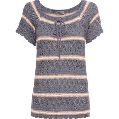 Shirt dzianinowy w optyce szydełkowego bonprix antracytowo-beżowy. Szare koszulki damskie bonprix, z aplikacjami, z dzianiny, bez kołnierzyka. Za 89,99 zł.