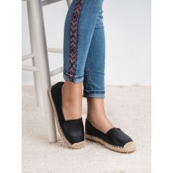 CZARNE ESPADRYLE. Czarne baleriny damskie Primavera, bez wzorów, bez obcasa. Za 59,90 zł.