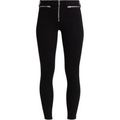 Dr.Denim ZAM Jeans Skinny Fit black. Czarne jeansy damskie marki Dr.Denim, z elastanu. W wyprzedaży za 199,20 zł.