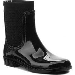 Kalosze TOMMY HILFIGER - Tommy Knit Rain Boot FW0FW02940 Black 990. Czarne kalosze damskie TOMMY HILFIGER, bez wzorów, z tworzywa sztucznego. W wyprzedaży za 259,00 zł.