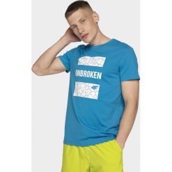 T-shirt męski TSM008 - niebieski. Niebieskie t-shirty męskie 4f, m, bez wzorów, bez kołnierzyka. W wyprzedaży za 49,99 zł.