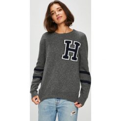 Tommy Hilfiger - Sweter. Szare swetry damskie TOMMY HILFIGER, s, z nadrukiem, z wełny, z krótkim rękawem, krótkie, bez kaptura. W wyprzedaży za 359,90 zł.