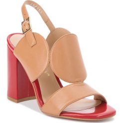 Sandały BRUNO PREMI - Spazzolato + Nappa R2800P Rosso/Naturalle. Brązowe klapki damskie marki Bruno Premi, bez wzorów, ze skóry, bez obcasa, na obcasie. W wyprzedaży za 289,00 zł.