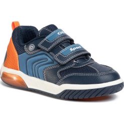 Sneakersy GEOX - J Inek B. D J949CD 0FE14 C0820 D Navy/Orange. Niebieskie trampki chłopięce Geox, bez wzorów, ze skóry ekologicznej, na rzepy. Za 309,00 zł.