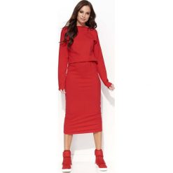Czerwona Sukienka Kimonowa Midi z Gumką w Pasie. Czerwone sukienki balowe marki Molly.pl, na co dzień, s, z bawełny, z klasycznym kołnierzykiem, midi. Za 104,90 zł.