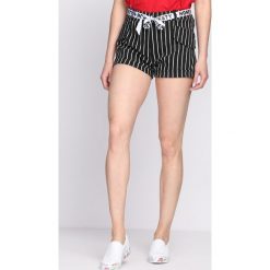 Czarne Szorty Sunray. Czarne szorty damskie Born2be, s, w paski. Za 59,99 zł.