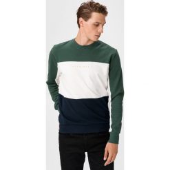 Jack & Jones Pro Bluza Niebieski Zielony Biały. Niebieskie bluzy męskie Jack & Jones, xl, bez wzorów, z bawełny, bez kołnierzyka, bez rękawów, bez kaptura. Za 157,95 zł.