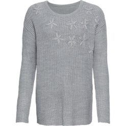 Sweter z kwiatowym haftem bonprix jasnoszary melanż. Szare swetry klasyczne damskie marki bonprix, z haftami, z dzianiny. Za 44,99 zł.