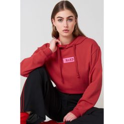 Bluzy damskie: NA-KD Trend Bluza z kapturem i logo NA-KD – Red