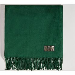 Gładki szalik z frędzlami - Khaki. Brązowe szaliki damskie Mohito, bez wzorów. Za 49,99 zł.