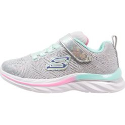 Skechers QUICK KICKS Tenisówki i Trampki light gray/multicolor. Szare trampki chłopięce Skechers, z materiału. Za 219,00 zł.