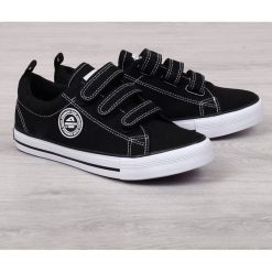 Tenisówki na rzepy tekstylne czarne American Club - czarny. Czarne trampki i tenisówki damskie American CLUB, bez wzorów, na rzepy. Za 49,99 zł.