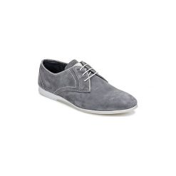 Derby Casual Attitude KORATTINE. Szare półbuty męskie Casual Attitude, na co dzień, bez wzorów, casualowe, bez zapięcia. Za 173,40 zł.