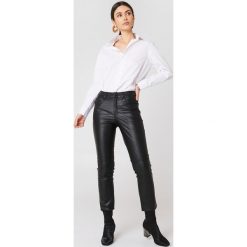 Cheap Monday Czarne jeansy Revive Storm Black - Black. Czarne jeansy damskie z wysokim stanem marki Cheap Monday. Za 257,95 zł.