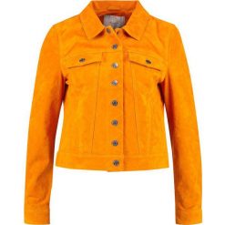 Selected Femme SFATLA JACKET Kurtka skórzana desert sun. Brązowe kurtki damskie marki Selected Femme, z materiału. W wyprzedaży za 545,35 zł.