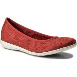 Baleriny CAPRICE - 9-22105-20 Red Nubuc 544. Czerwone baleriny damskie Caprice, bez wzorów, ze skóry, bez obcasa. W wyprzedaży za 179,00 zł.