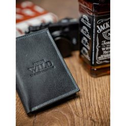 Portfel męski skórzany Always Wild 002-MH czarny - Czarny. Czarne portfele męskie ALWAYS WILD, bez wzorów, ze skóry. Za 44,99 zł.