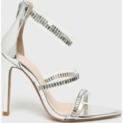 Public Desire - Sandały. Szare sandały damskie marki Public Desire, bez wzorów, z materiału, bez obcasa, na obcasie, bez zapięcia. Za 149,90 zł.