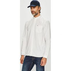 Tommy Jeans - Koszula. Białe koszule męskie Tommy Jeans, xl, w paski, z bawełny, casualowe, button down, z długim rękawem. W wyprzedaży za 279,90 zł.